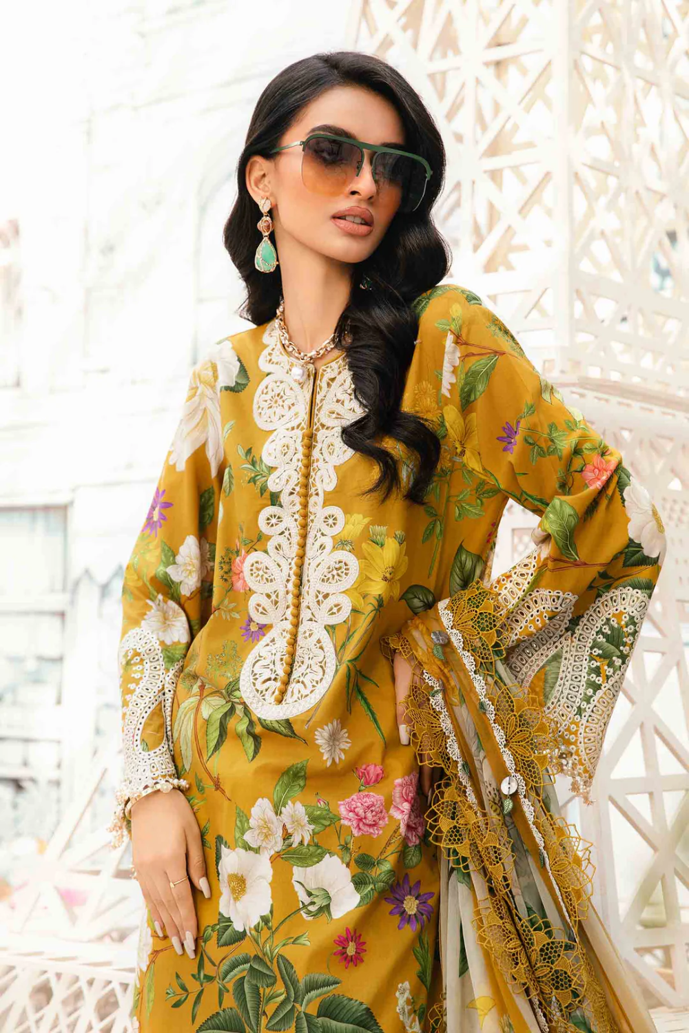 Unstitched 3 Piece Embroidered Lawn MPT-2604B