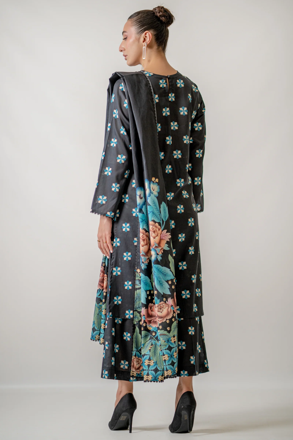 Unstitched Printed Lawn 3 Piece ORIGAMI