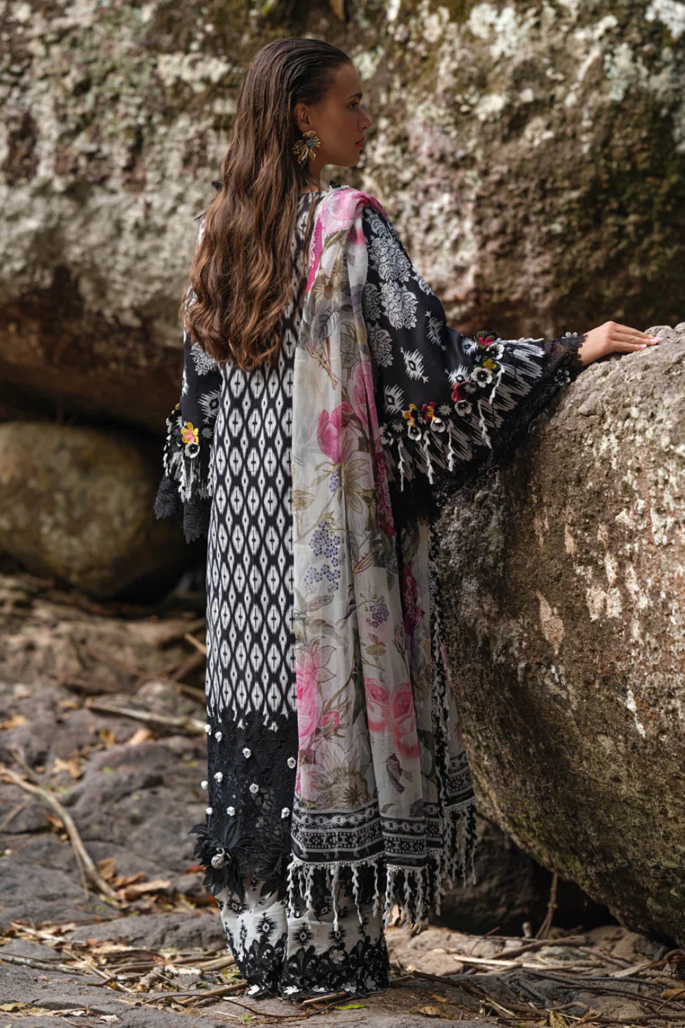 Unstitched Printed Lawn 3 Piece Ikkat