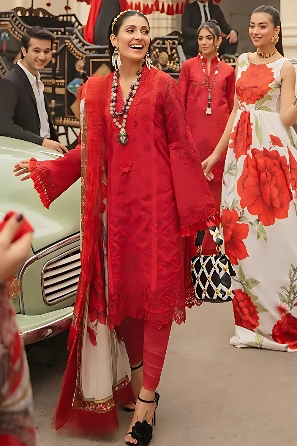 Mushq Chickankari Unstitched 3 Piece Suit
