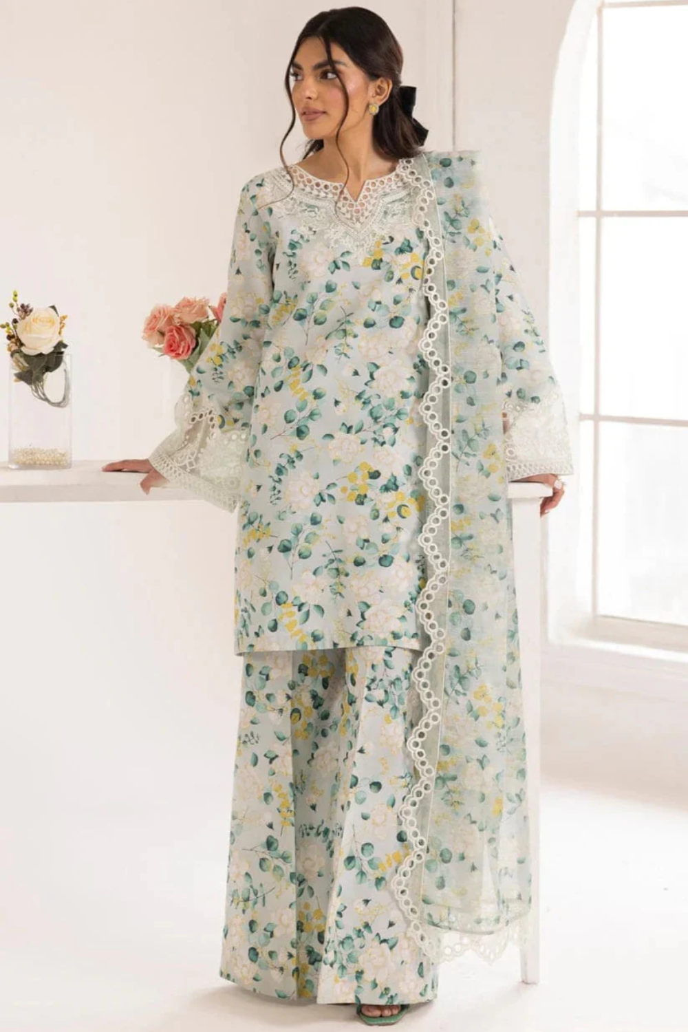 Embroidered Lawn 3 Piece Unstitched ML114-24
