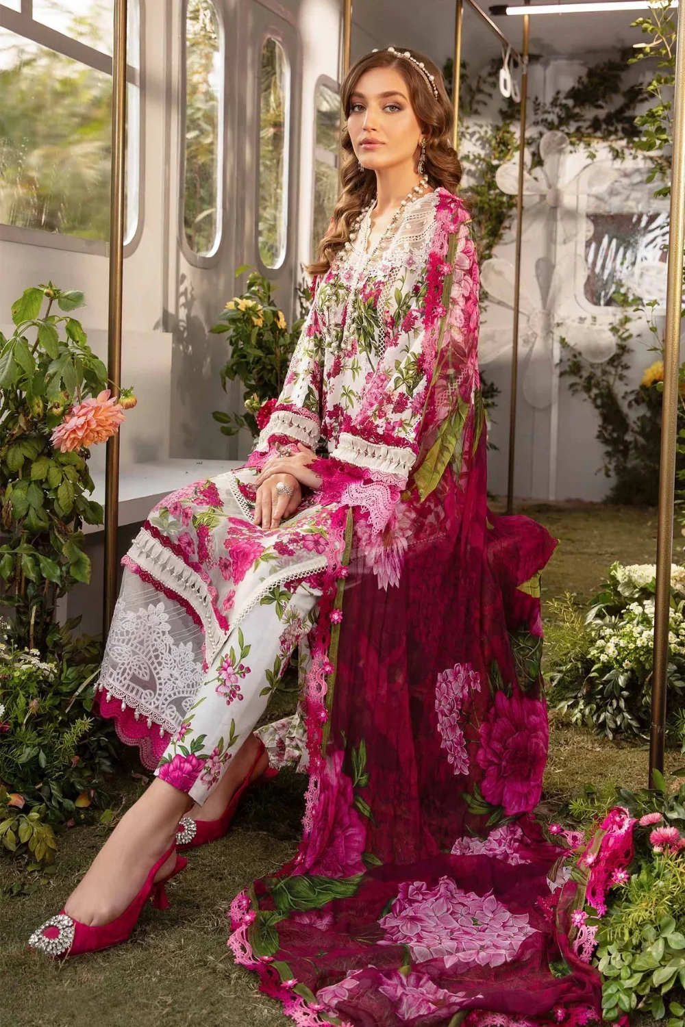 Unstitched 3 Piece Lawn MPT2102A