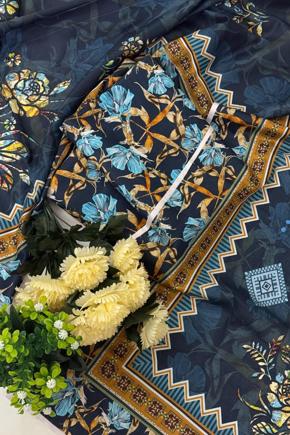 Unstitched Cambric Three Piece For All Season