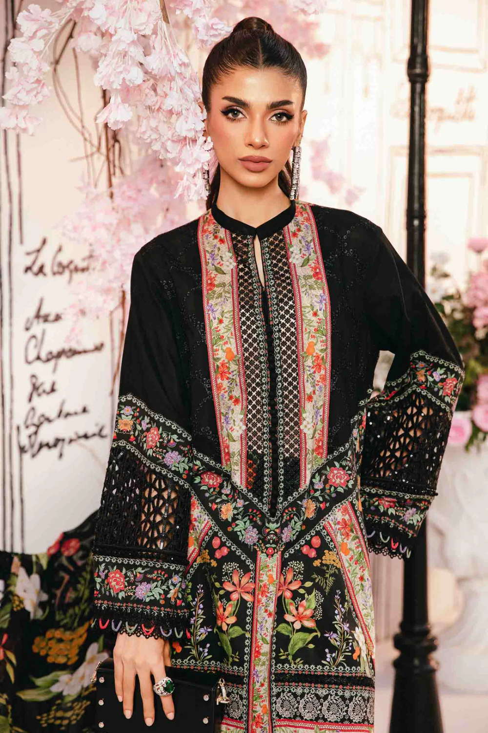 Unstitched 3 Piece Lawn MPT-2610B