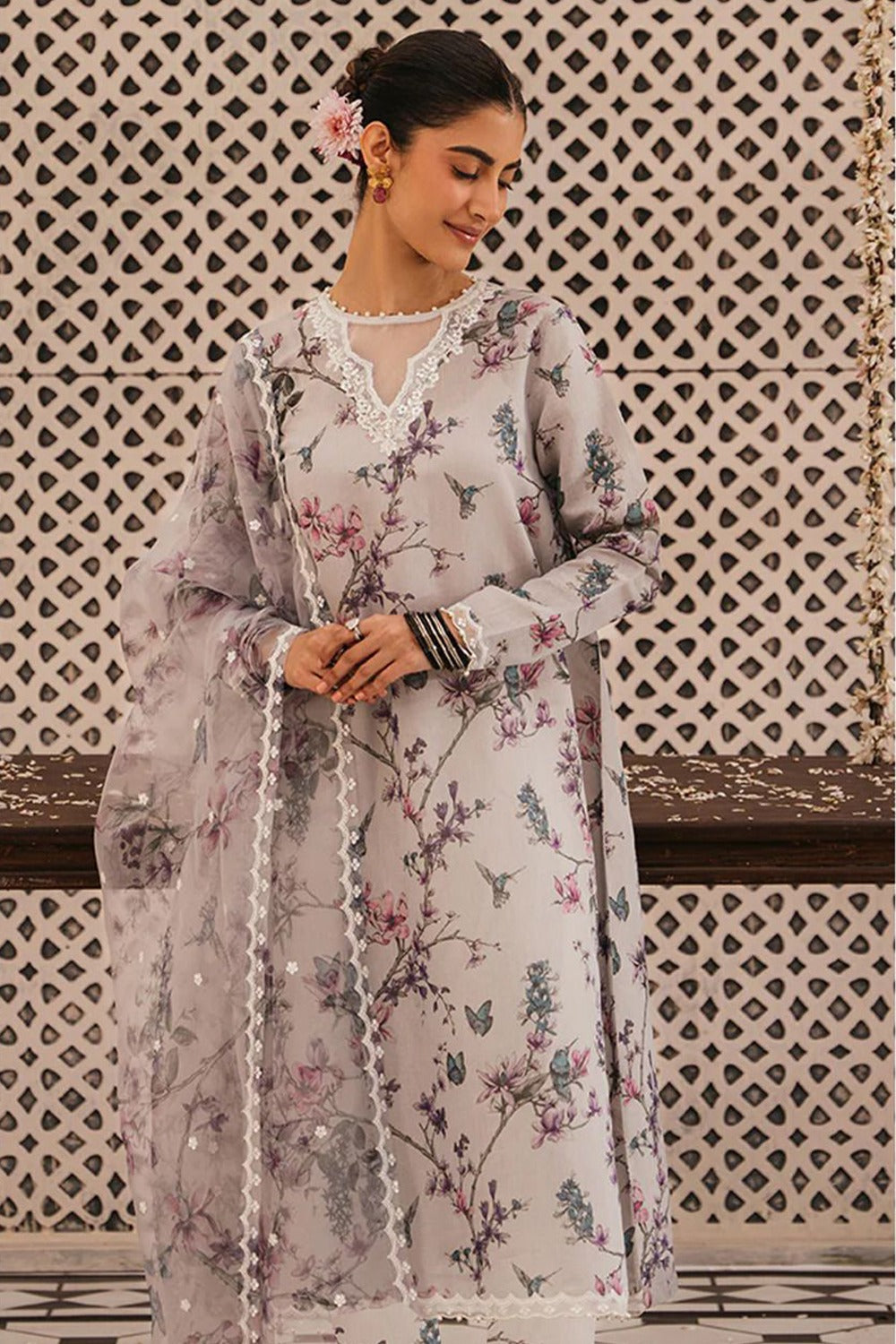 Embroidered Lawn Unstitched 3 Piece CS-Perwinkle Pearl