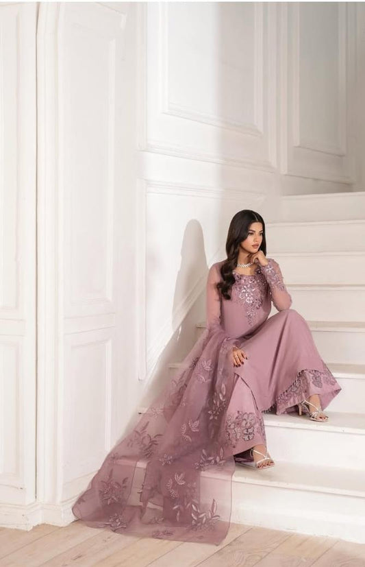 IZNIK Luxury Chiffon 3-Piece Formal Suit