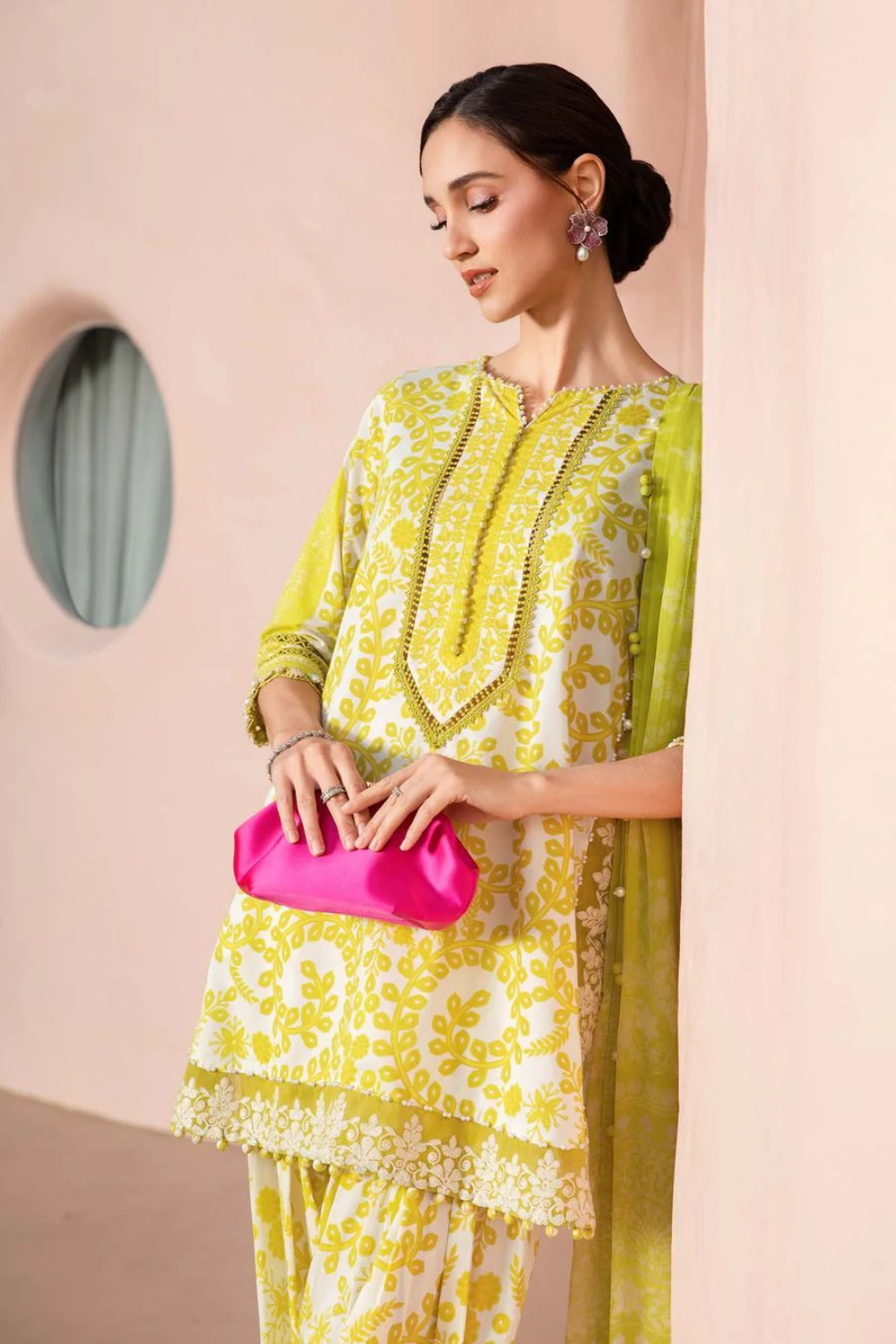 Unstitched 3 Piece Lawn MPT-2504A